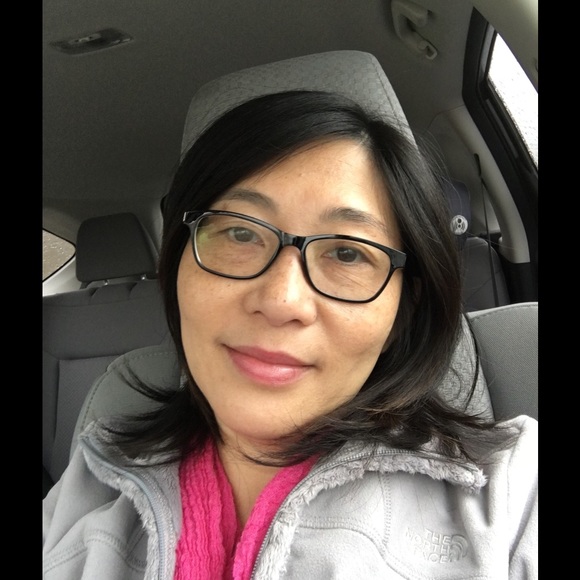 Meet your Posher, Jessica - Picture 2 of 2