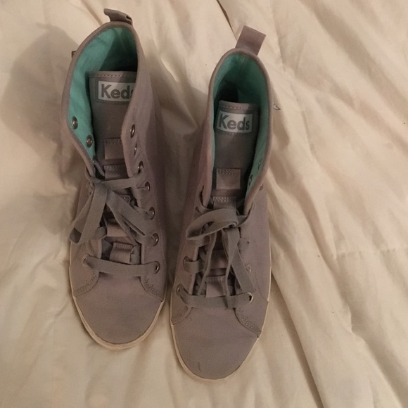 Gray High top less