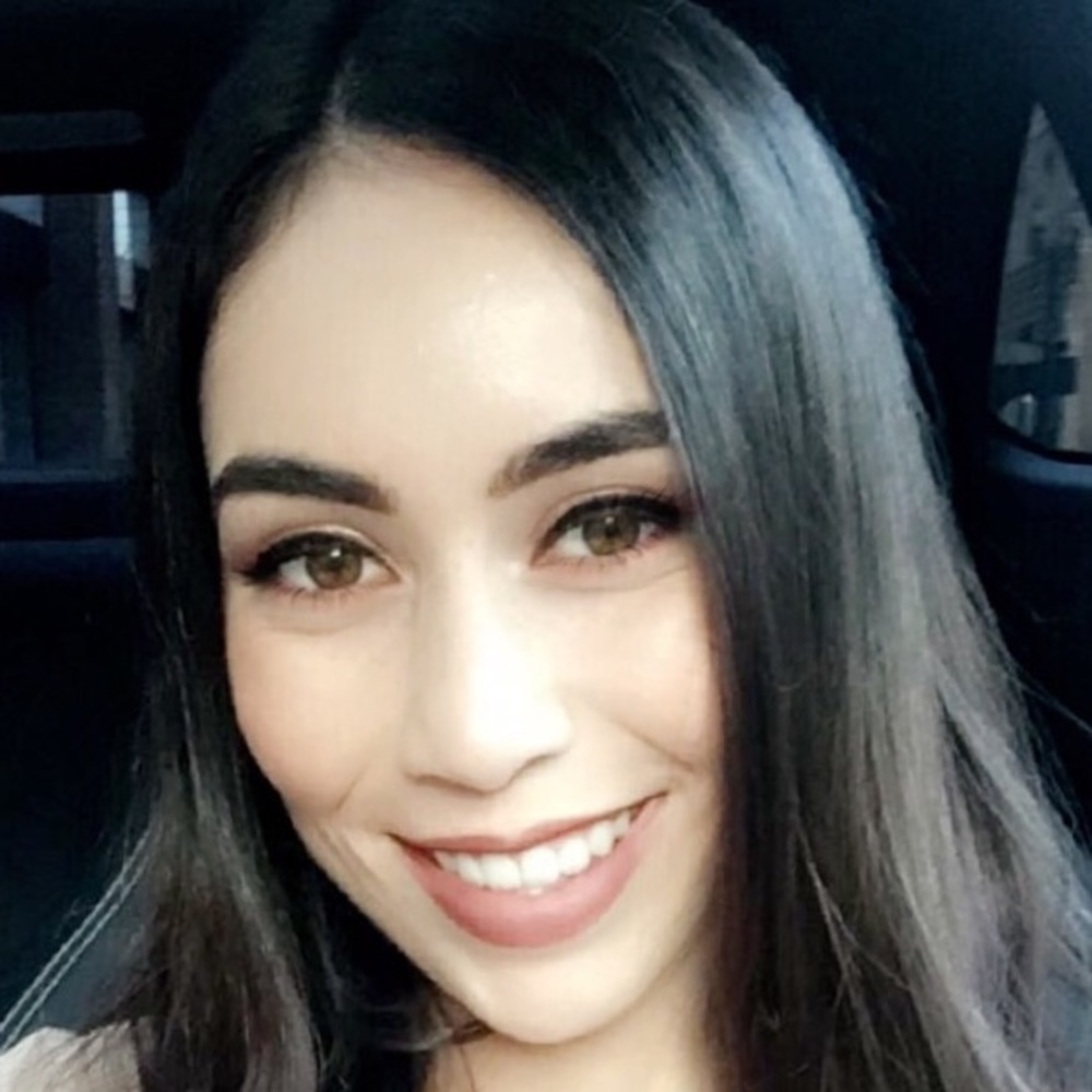 Meet your Posher, Crystal