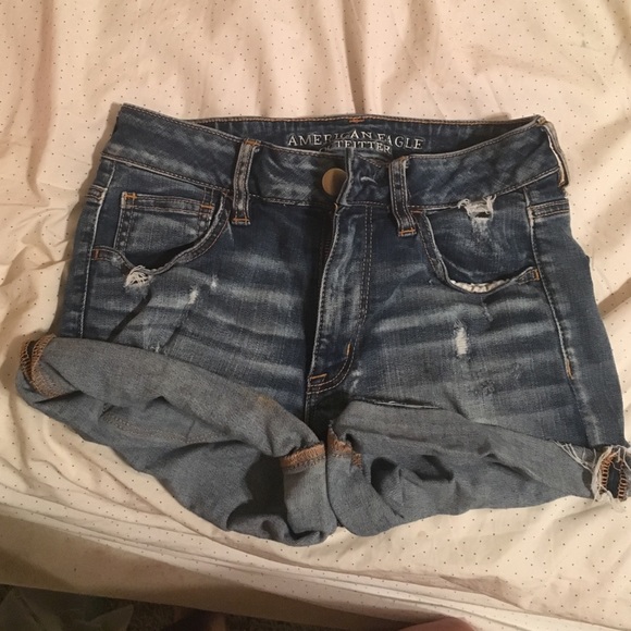 Size 4 high waist American eagle short