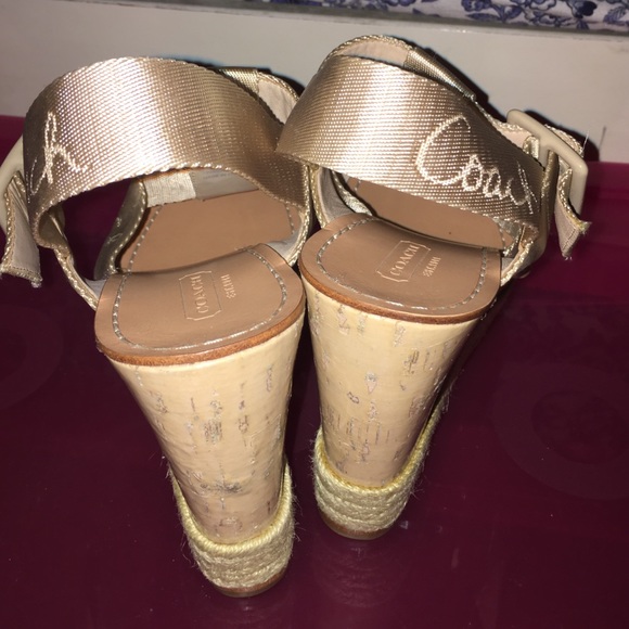 NWOB PALE PINK COACH MONOGRAM ESPADRILLES size 9 - Picture 2 of 4