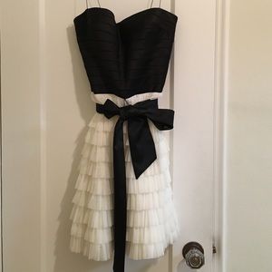 👗Aidan Mattox black and white strapless dress, 2