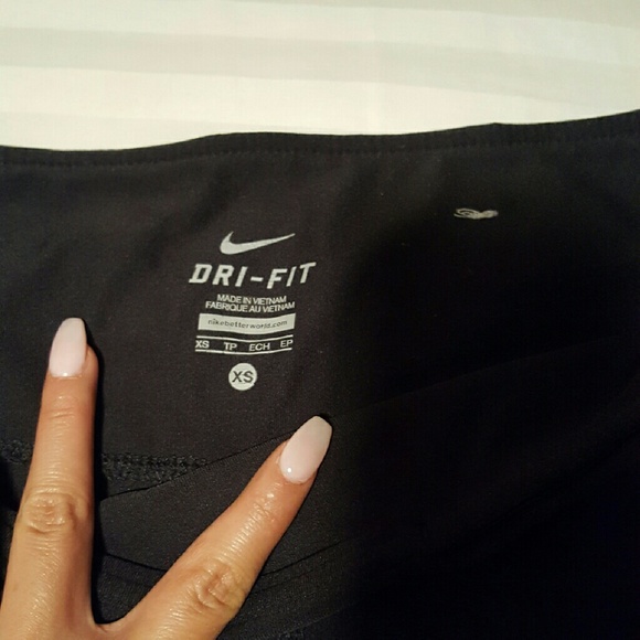 Dri-fit Nike pants - Picture 2 of 2