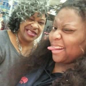 Meet your Posher, Ebonie