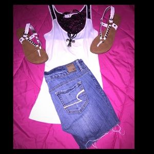 American Eagle Bermuda Shorts! Size 4, WORN ONCE!