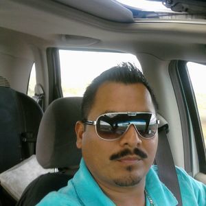 Meet your Posher, Derek