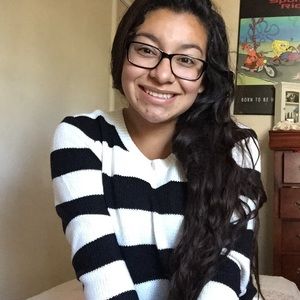 Meet your Posher, Leticia