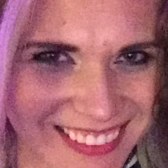 Meet your Posher, Idali - Picture 1 of 1