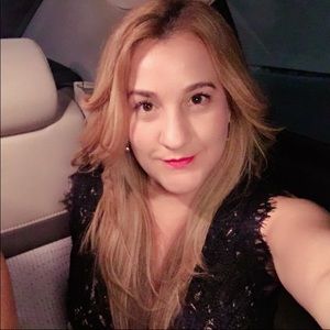 Meet your Posher, Lisandra