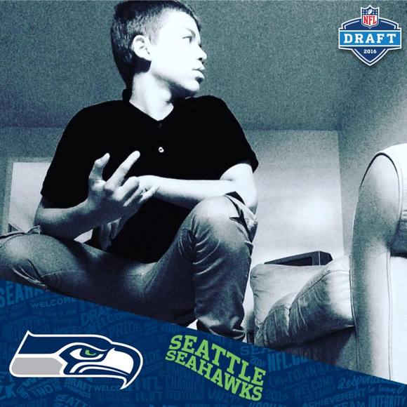 Meet your Posher, Chris - Picture 1 of 1