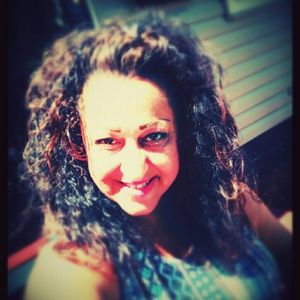 Meet your Posher, Gina