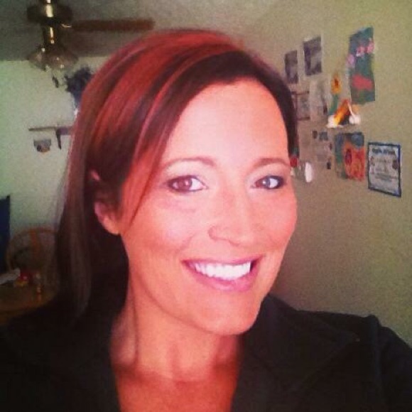 Meet your Posher, Alishia - Picture 1 of 1