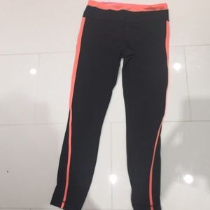 Lululemon run pace crop