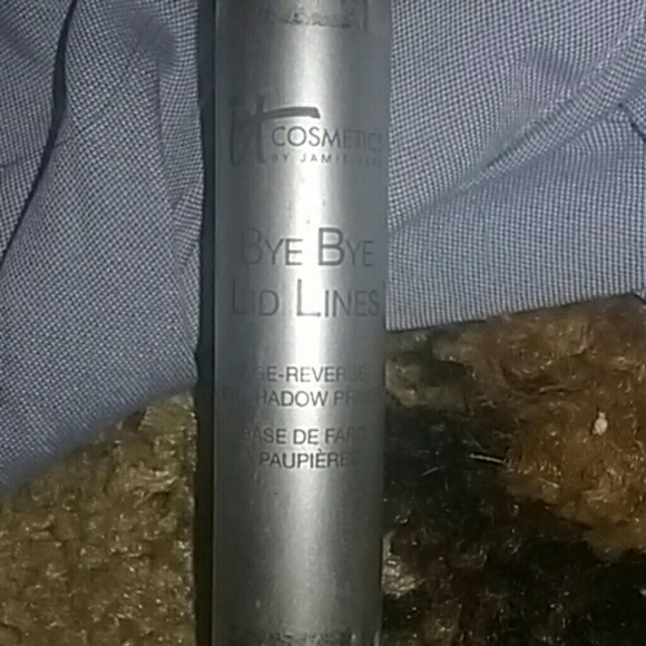 it cosmetics bye bye lid lines primer