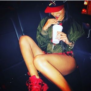 Meet your Posher, Noble