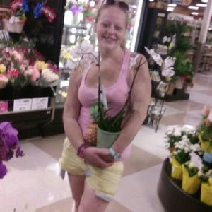 Meet your Posher, Angela