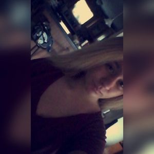 Meet your Posher, Selena