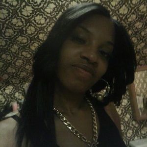 Meet your Posher, Kima