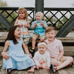 Meet your Posher, Debbie