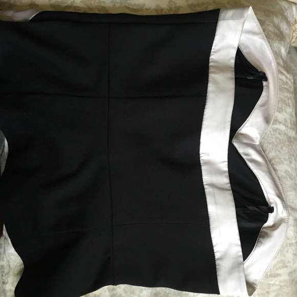 Top - Picture 2 of 3