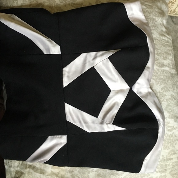 Top - Picture 3 of 3