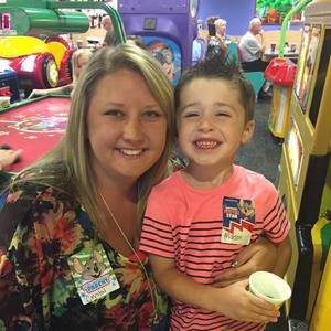 Meet your Posher, Crystal