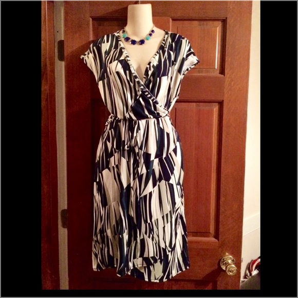 Banana Republic Wrap Dress Size L