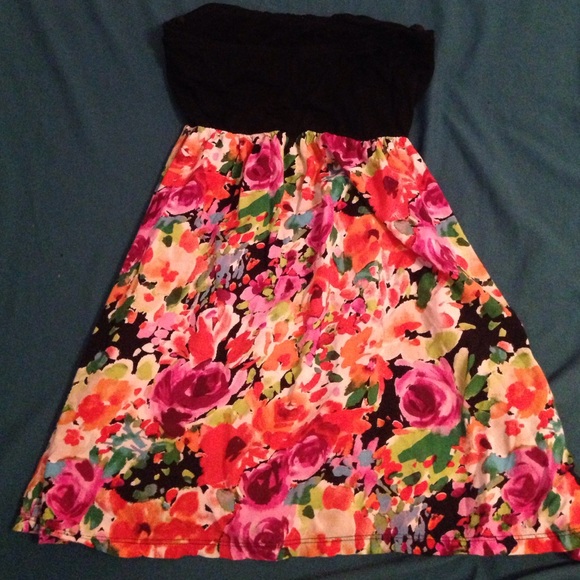 Mini floral dress - Picture 2 of 3