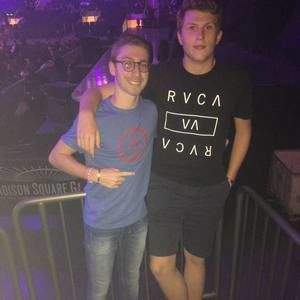 Meet your Posher, Ethan