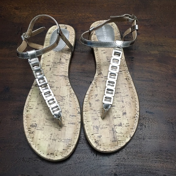 NWOT gold/cork flat Merona sandals sz 9.5