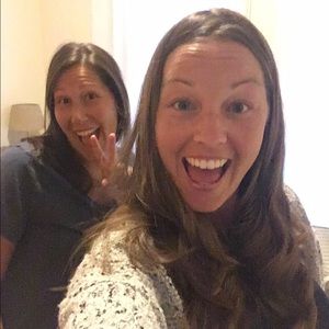 Meet your Posher, Caitlin