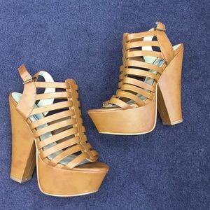Steve Madden heeled platform