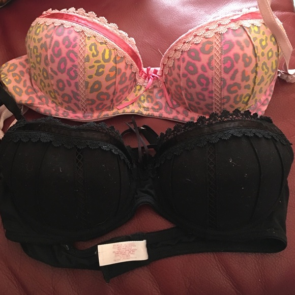 2 Light Push Up Bras Bundle - Picture 1 of 2