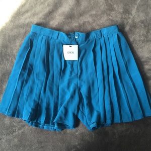 ASOS Blue pleated shorts US 8 NWT
