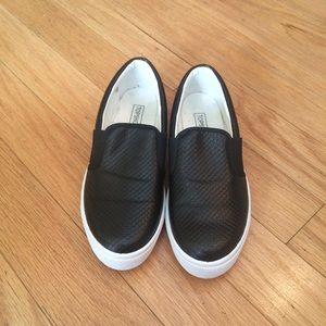 Topshop black leather slip on shoes!