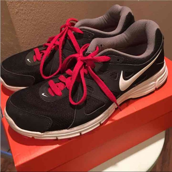 Nike Revolution 2 Running Shoe Men's Size 9