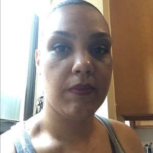 Meet your Posher, Digna