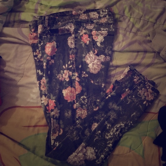 These are amazing floral denim pants