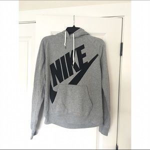 FINAL SALE 🍾 NEW WITHOUT TAGS Nike Hoodie