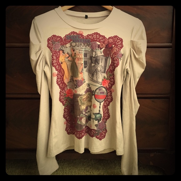 •Vintage Long Sleeve Blouse•