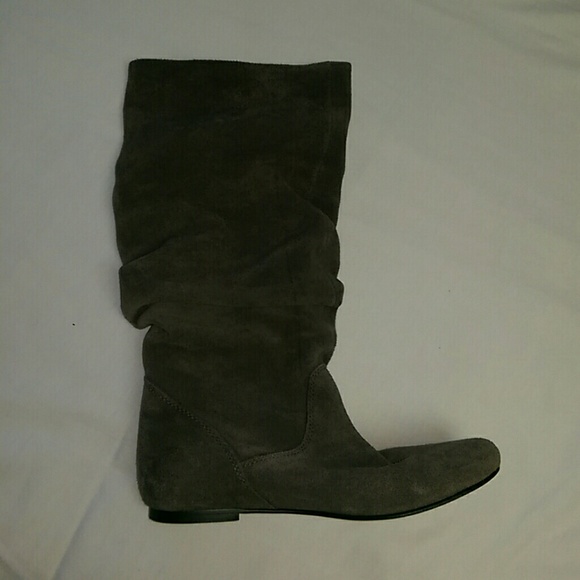 Steve Madden, gray, suede slouchy boots! Sz6