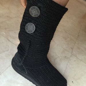 Ugg's knitted button boots (HOLDING FOR FLAKA8606)