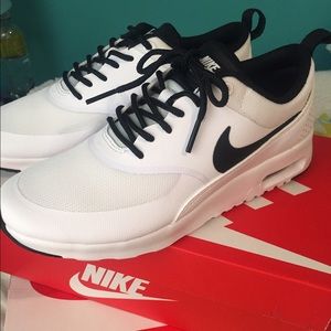 ❌SOLD❌Women's Nike air max Thea
