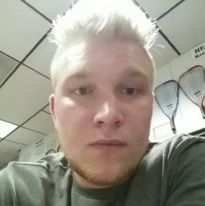 Meet your Posher, Aaron