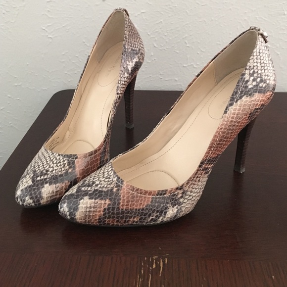 Python Calvin Klein 4" Heels Size 7.5 - Picture 2 of 4