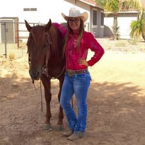 Meet your Posher, Alexis