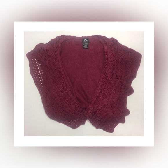 Burgundy Knit Cardigan with Lace Trim and Collar