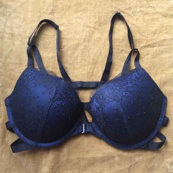 Victoria's Secret strappy lace push up bra
