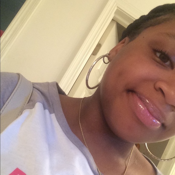 Meet your Posher, Sonii