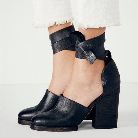 cora wrap heel